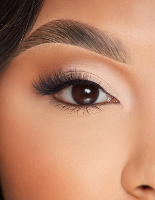 P.LOUISE LASHES - Prima vedere