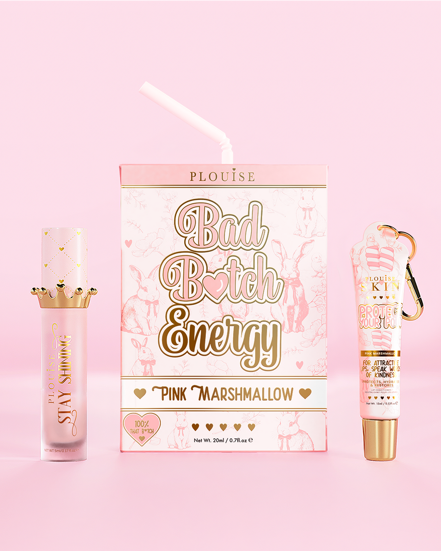 P.Louise „Bad Bitch Energy” duo de buze marshmallow roz pe un fundal roz