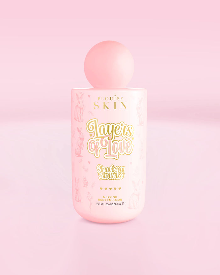Sticlă roz de emulsie de corp cu ulei de lapte P.Louise Layers Of Love cu parfum de prăjitură de căpșuni