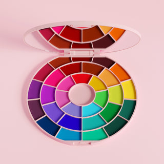 P. Louise de pe paleta de eyeliner record