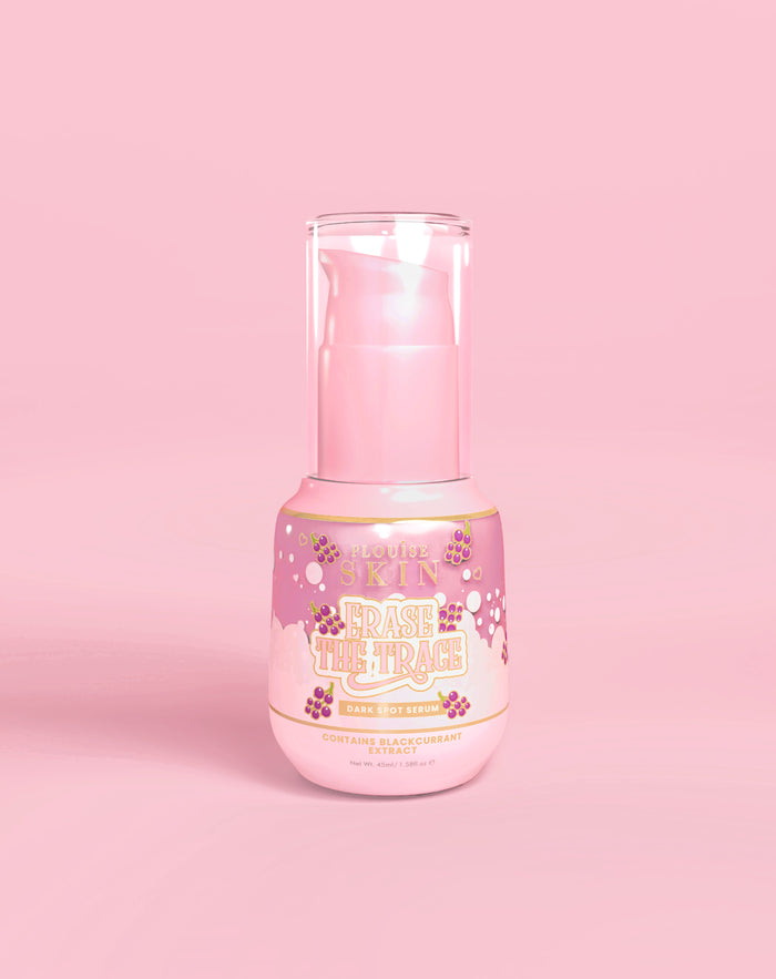 Flacon roz de ser P. Louise Erase The Trace Dark Spot Correcting pe fond roz