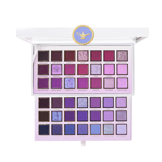 P. Louise o lume plină de paletă de minune violet